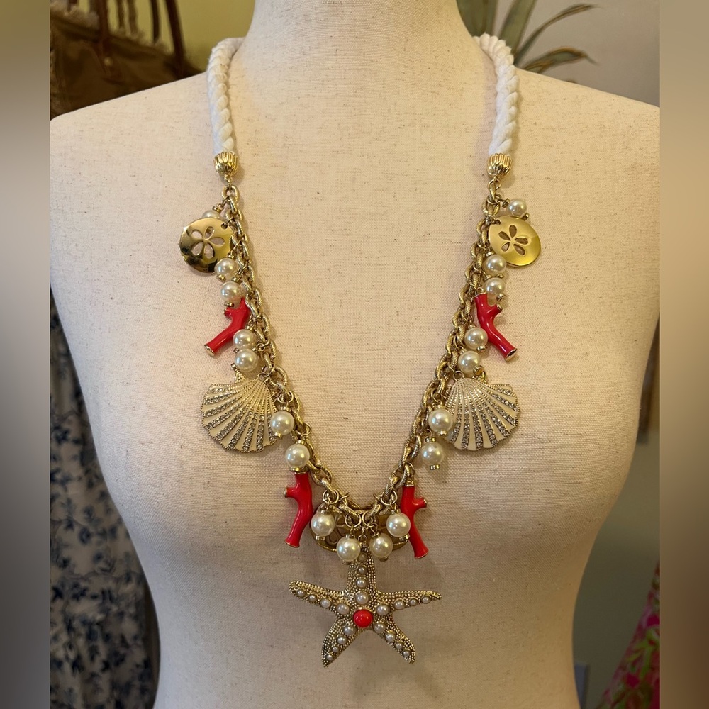 Lilly Pulitzer Gold and Coral Starfish Seashell Necklace and Bracelet Set NWOT - Picture 3 of 16